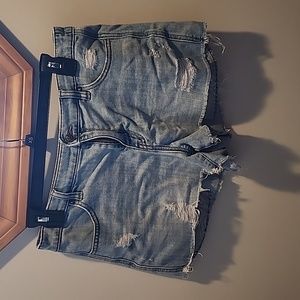 Aerie short